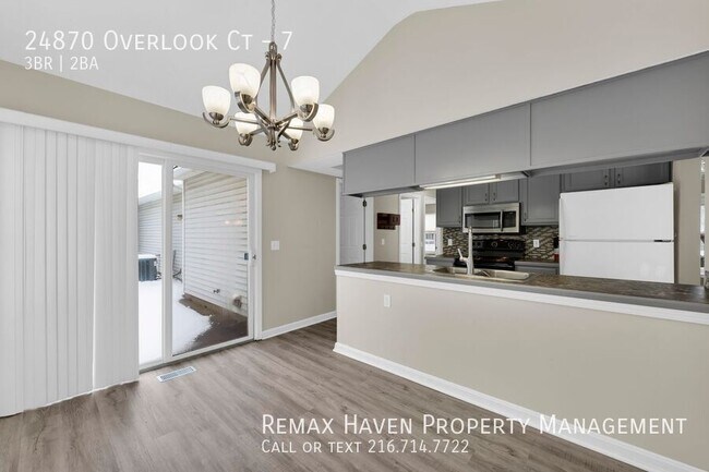 Building Photo - 24870 Overlook Ct