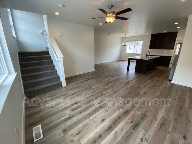 Building Photo - 505 S 1040 W