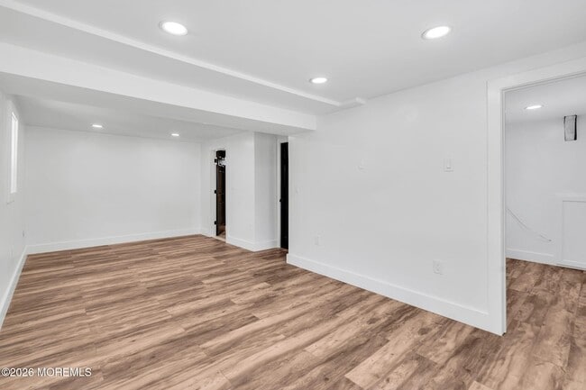 Building Photo - 24 Woodlark Rd