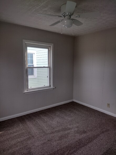 Building Photo - 629 Grand Ave