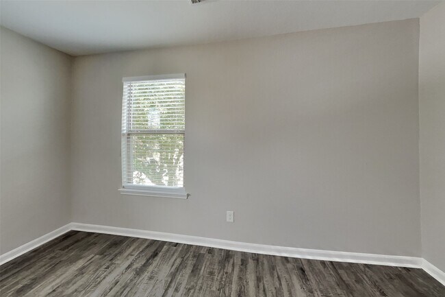 Building Photo - 2902 Crestbrook Bend Ln
