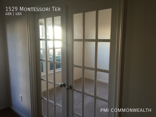 Building Photo - 1529 Montessori Ter