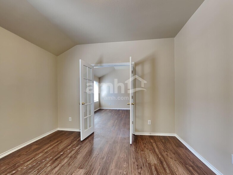 Building Photo - 2703 Pleasant Hill Rd