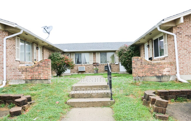 Primary Photo - 4650 Wayne Meadows Cir