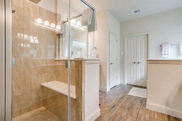 Building Photo - 2857 Greenridge Dr