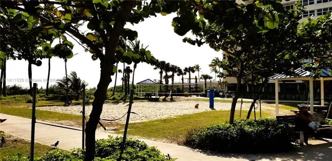 Building Photo - 1600 S Ocean Dr