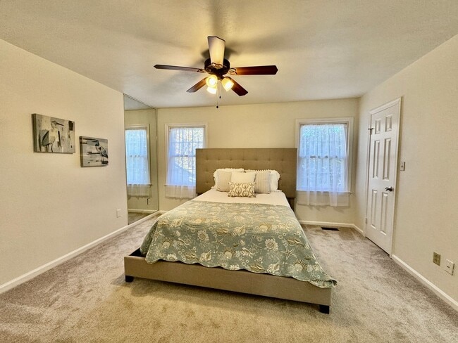 Building Photo - 3-Bedroom Townhome Ready NOW!! Completely Updated - Fenced Backyard - Exterior Storage!