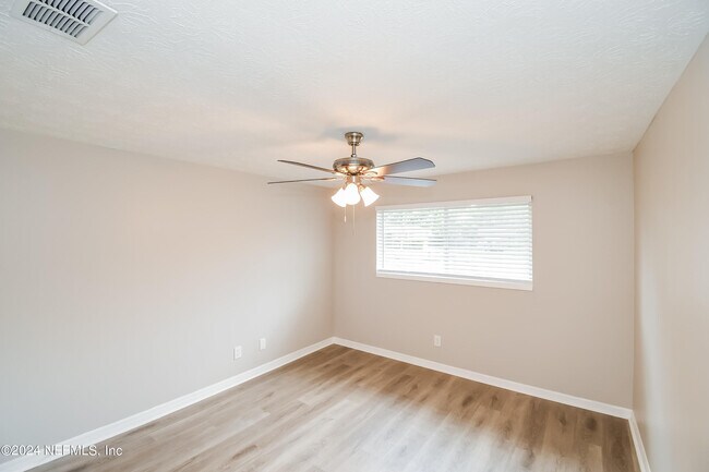 Building Photo - 8326 Santman Ct