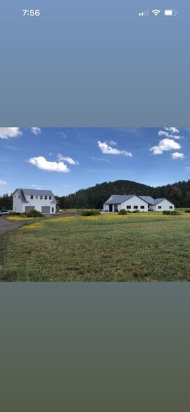 Building Photo - 11159 N Lilac Ln