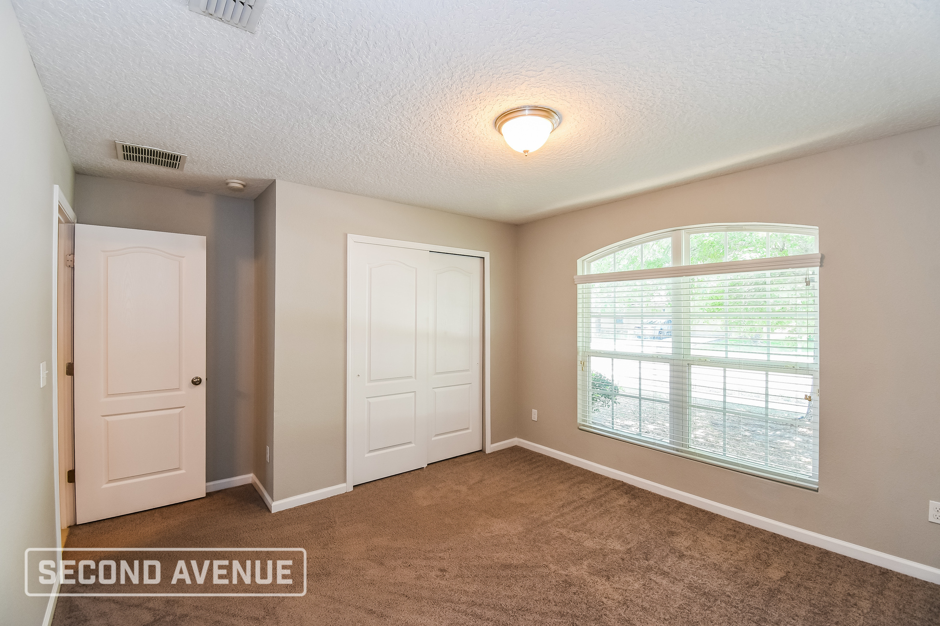Building Photo - 6332 Trimpe Ln