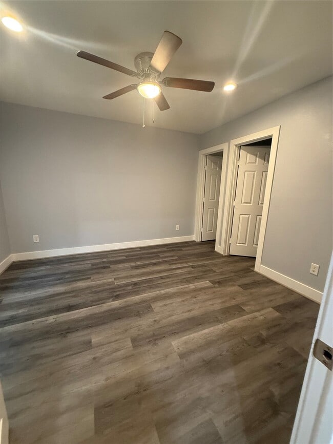 Building Photo - 6712 Eastwood St