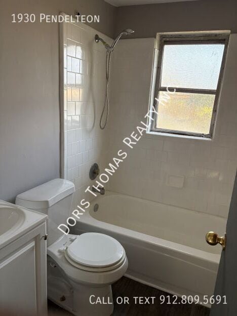 Building Photo - 1930 Pendleton St