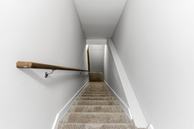 Building Photo - 1168 Autumn Ridge Dr