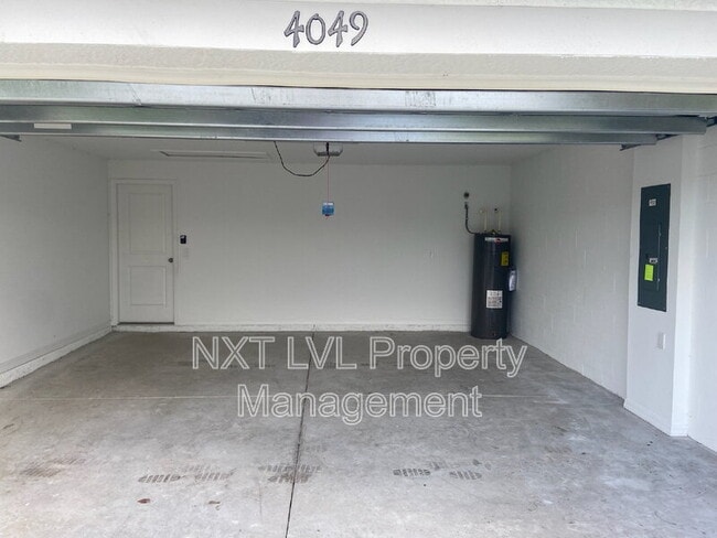 Building Photo - 4049 Villa Doria Ct