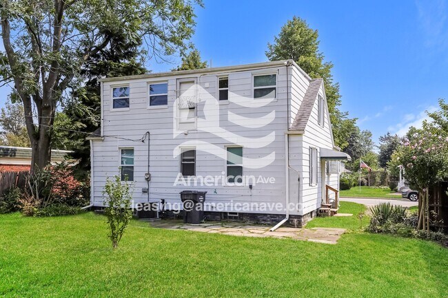 Building Photo - 611 W Wayne St