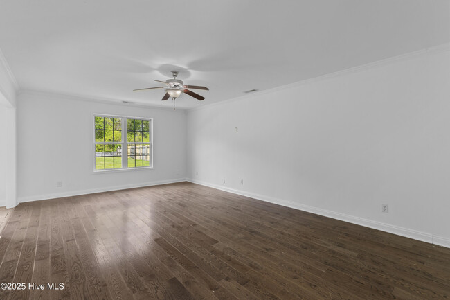 Building Photo - 104 Wild Blossom Dr