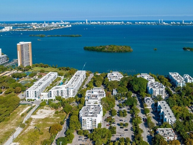 Building Photo - 680 NE 64th St