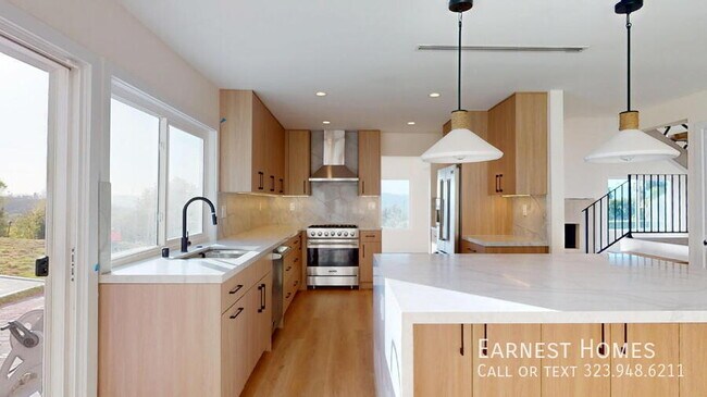 Building Photo - 4455 Deanwood Dr