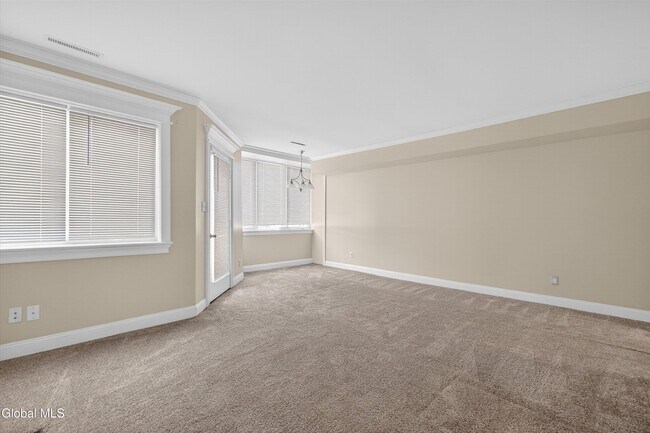 Building Photo - 17 Derby Dr