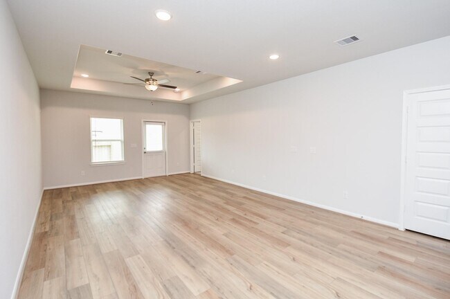 Building Photo - 8319 Bristlecone Pne Wy