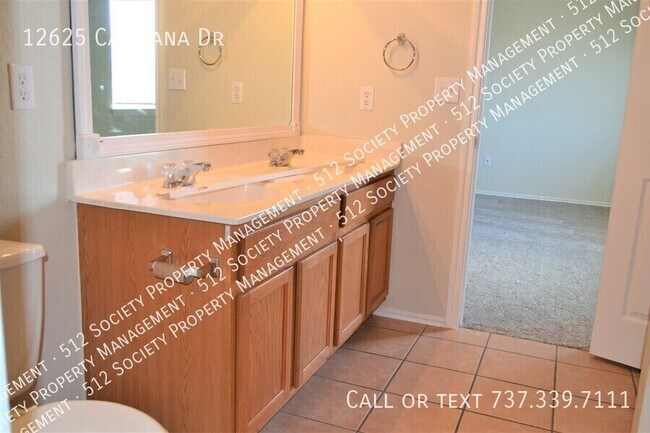Building Photo - 12625 Campana Dr