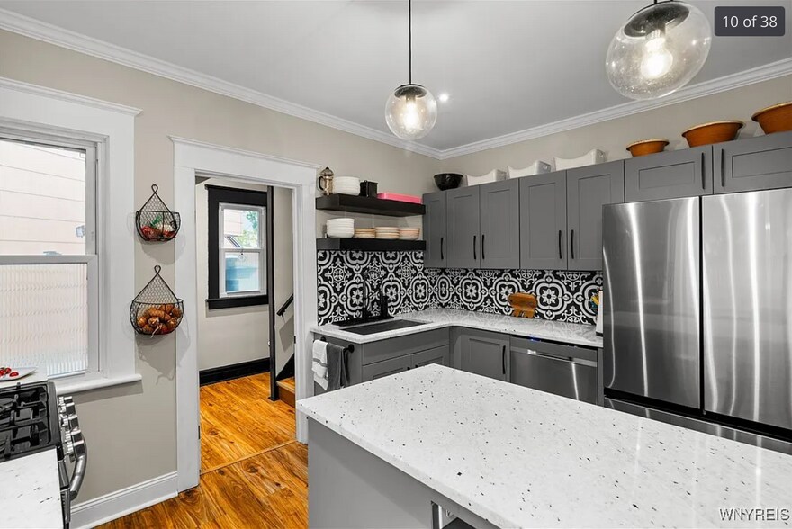 Building Photo - 383 Summer St