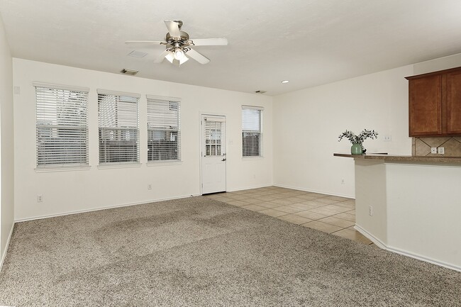 Building Photo - 51 Wickerdale Pl