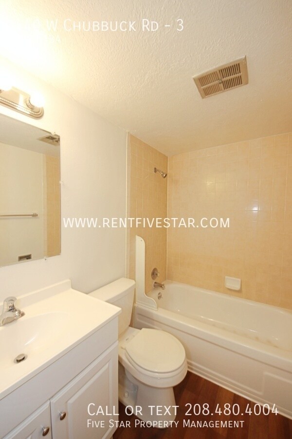 Building Photo - 440 W Chubbuck Rd