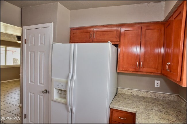 Building Photo - 9004 Acatlan Ln