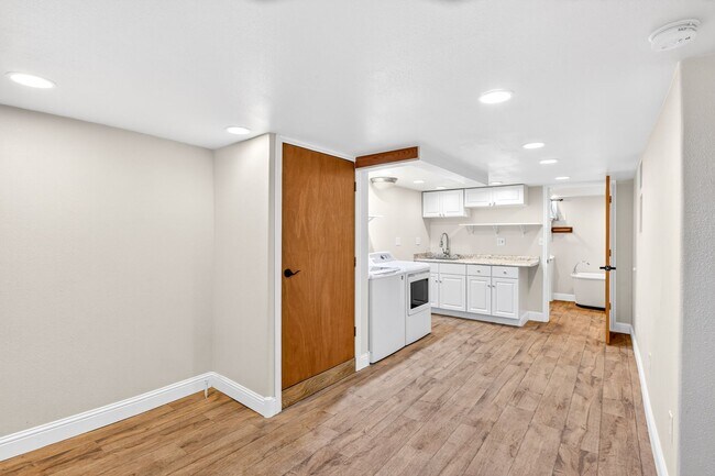 Building Photo - 1414 NE 109th Ave