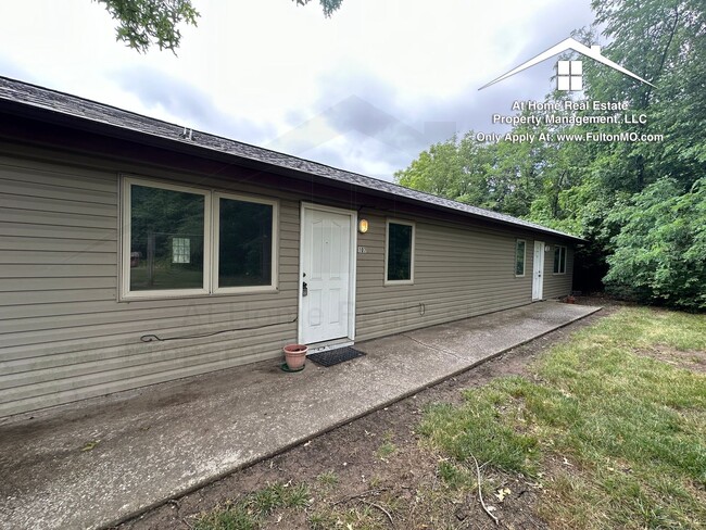 Primary Photo - 107 Spruce Dr