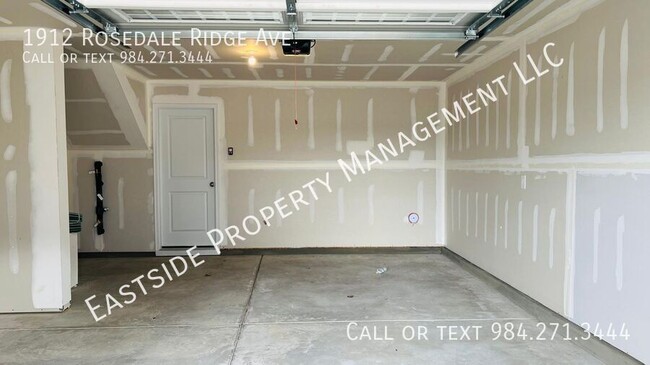 Building Photo - Wake forest gem, BRAND NEW Townhouse!! END...