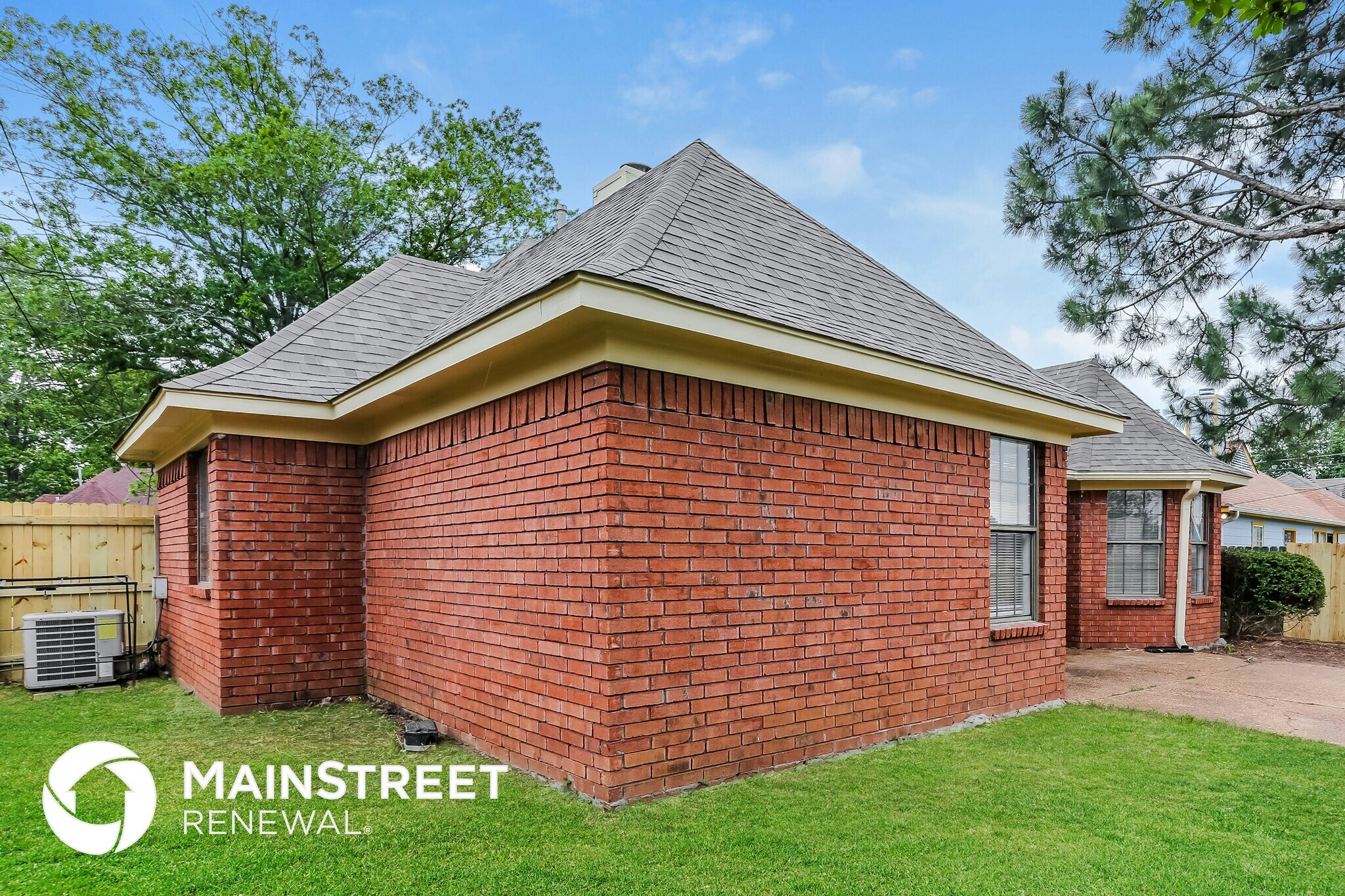 Building Photo - 5299 Shady Ridge Dr