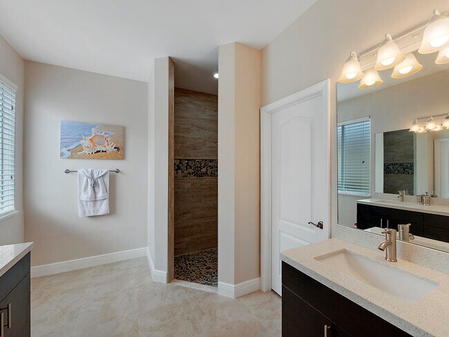 Building Photo - 9563 SW Flowermound Cir