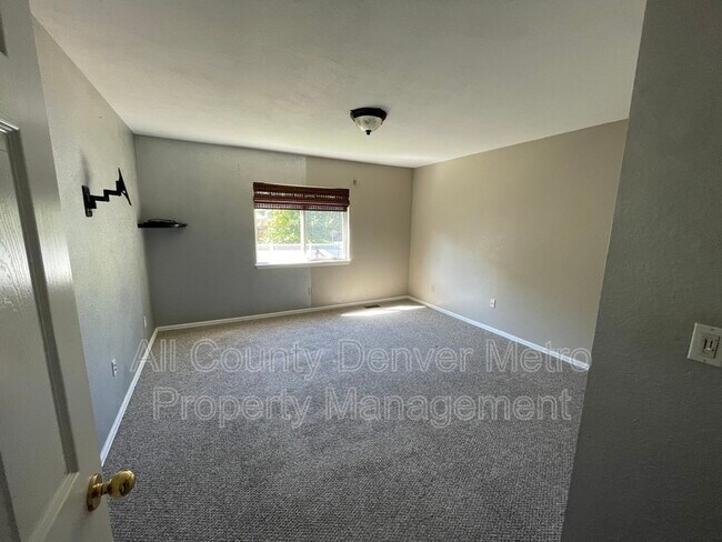 Building Photo - 451 Grey Swallow St