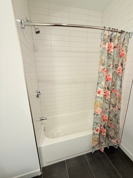 Building Photo - 20 Stephenson Aman St