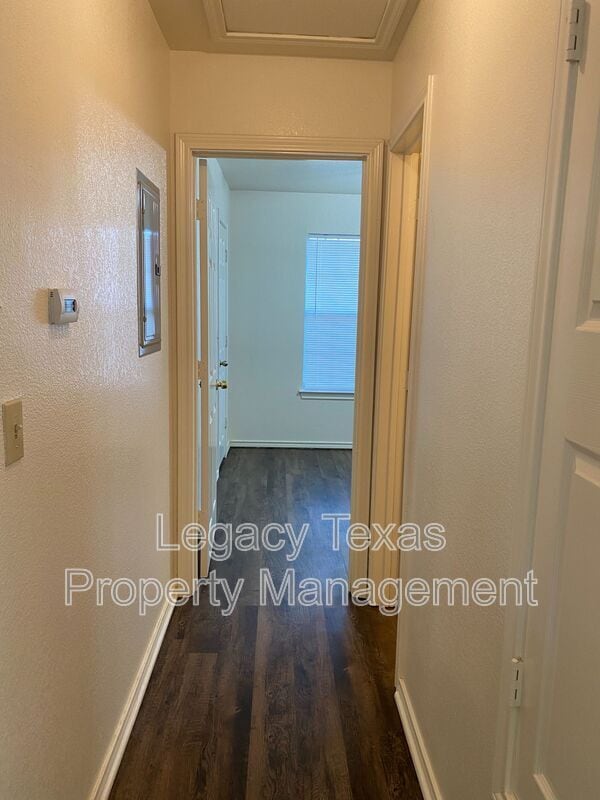 Building Photo - 1110 Williams Ave