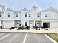 Building Photo - 107 Date Palm Ln