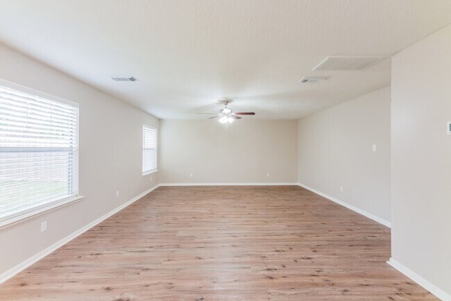 Building Photo - 5515 Deer Timbers Trail