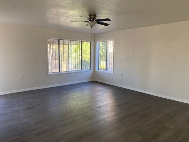 Building Photo - 2BR 2BA HOME-Fenced Yard & Workshop Garage, RV-Boat