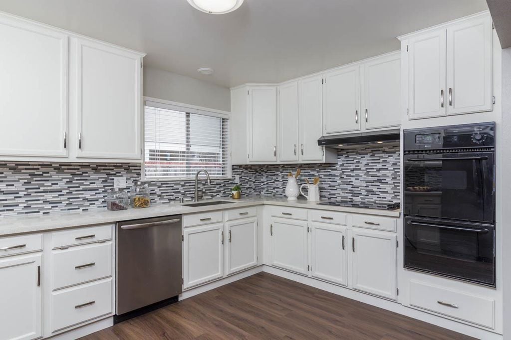 Open Kitchen - 3121 Alhambra Ave