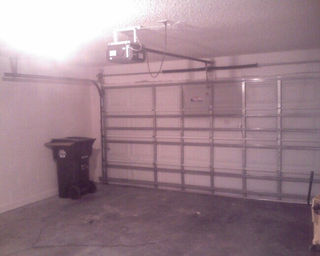 Building Photo - 2424 Cerberus Dr