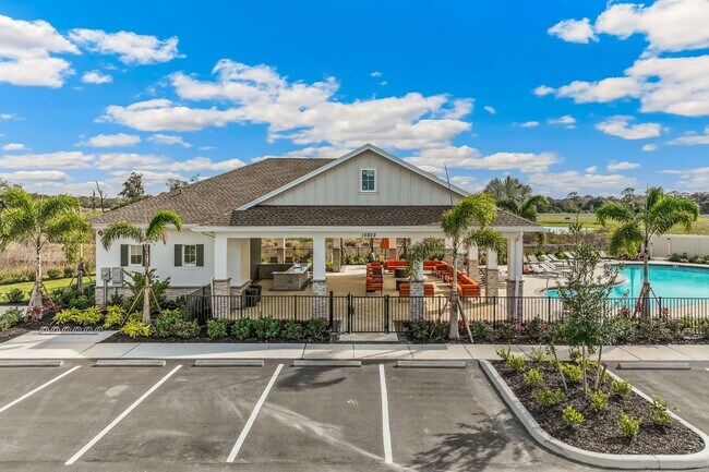 Building Photo - BRAND NEW! OUTSTANDING 3 BED/2 BATH VILLA ...