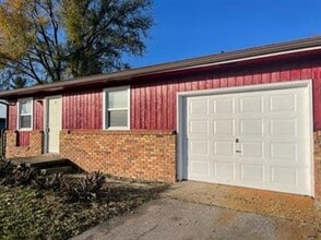 Building Photo - 3419 County Rd 1400 E