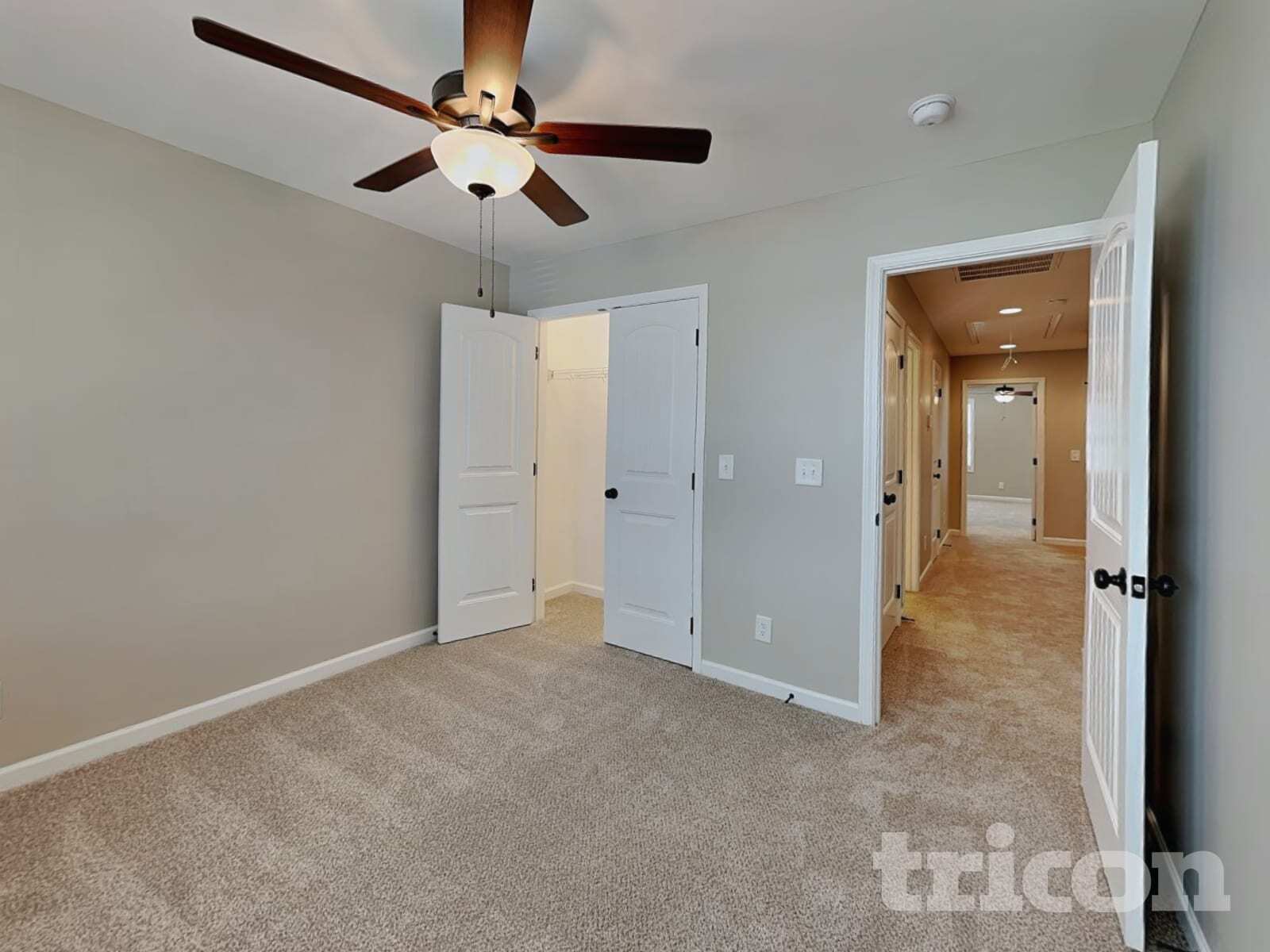 Building Photo - 220 Signature Pl