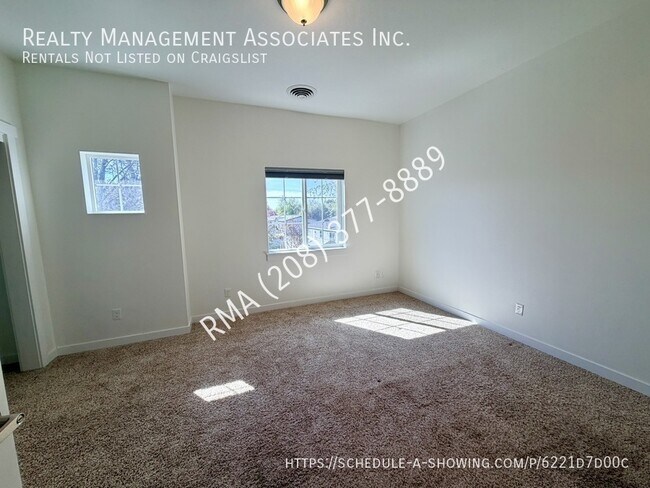 Building Photo - 11239 W Gabrielle Dr