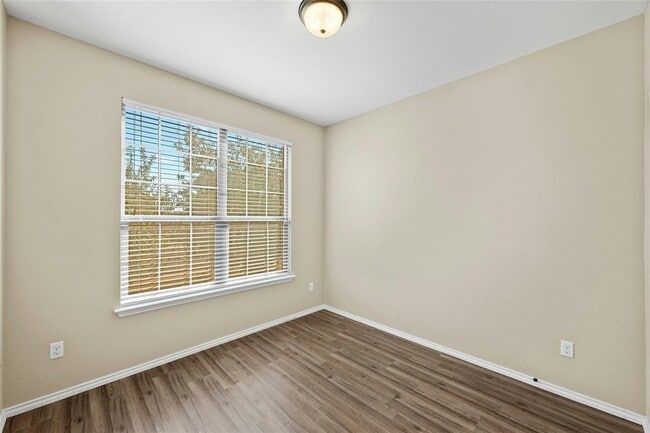 Building Photo - 245 Sheep Trail Dr