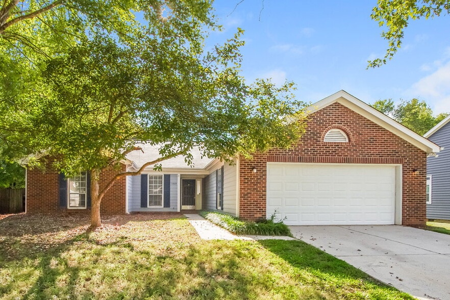 Primary Photo - 13809 Walkers Creek Dr