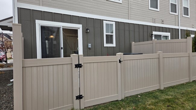 Building Photo - 5929 S Boddington Ln