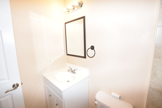 Building Photo - 2401 Barley Club Ct